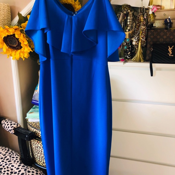 Dress - Picture 3 of 8